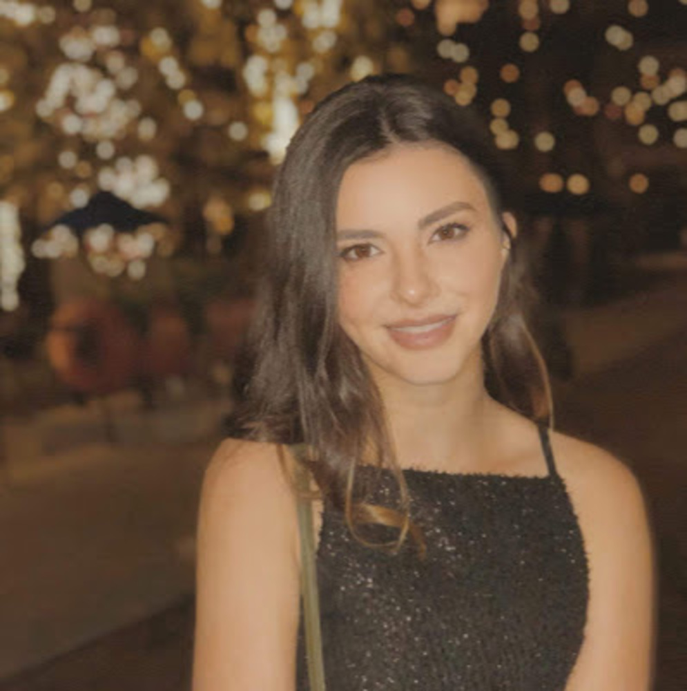 Meet your Posher, Nayeli